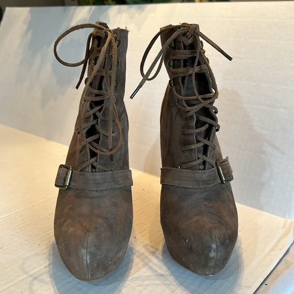 Steve Madden Platform Booties - Picture 3 of 4